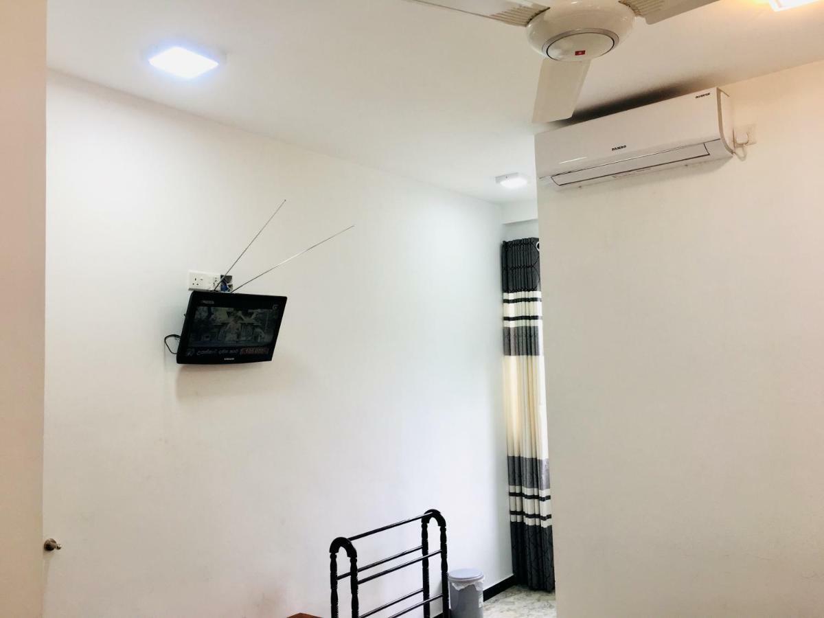 Jenushi Homestay Kandy Exterior photo