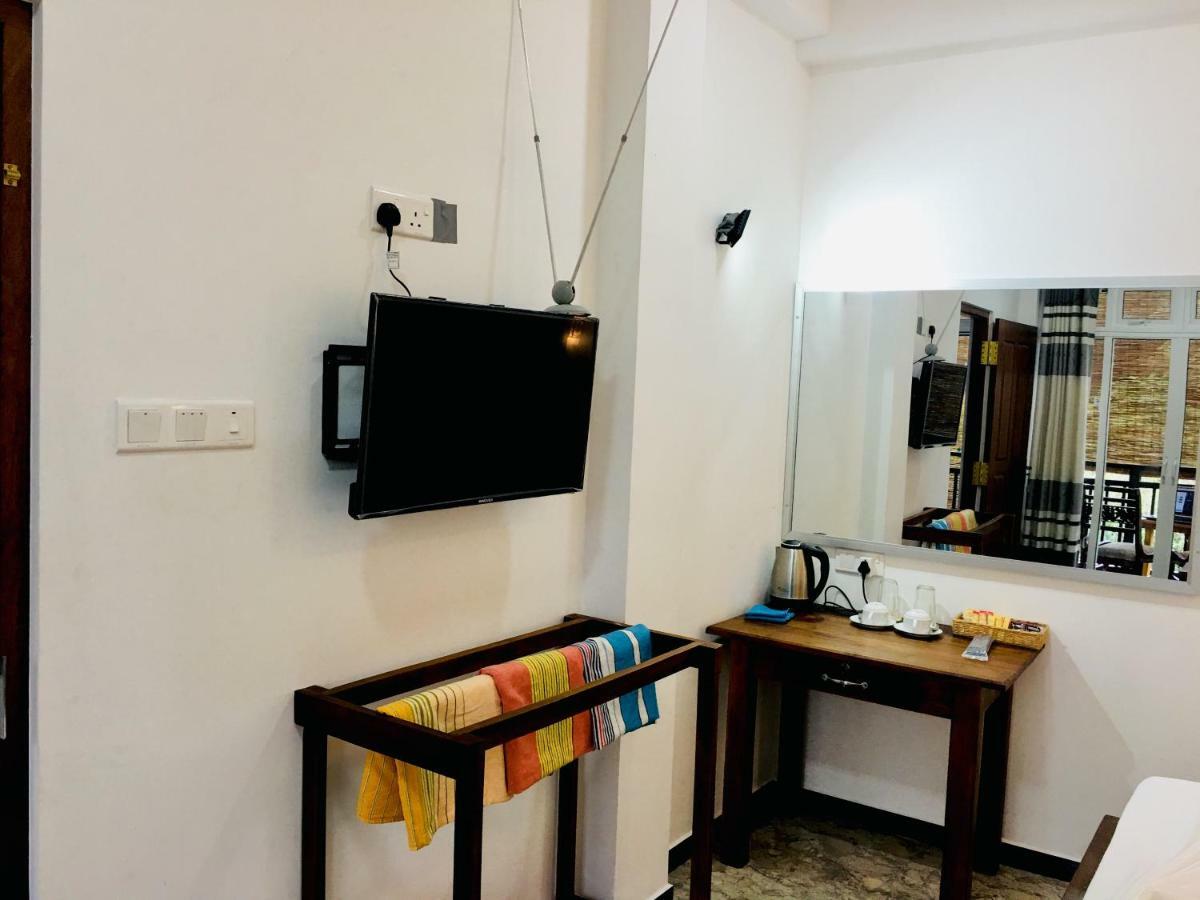 Jenushi Homestay Kandy Exterior photo